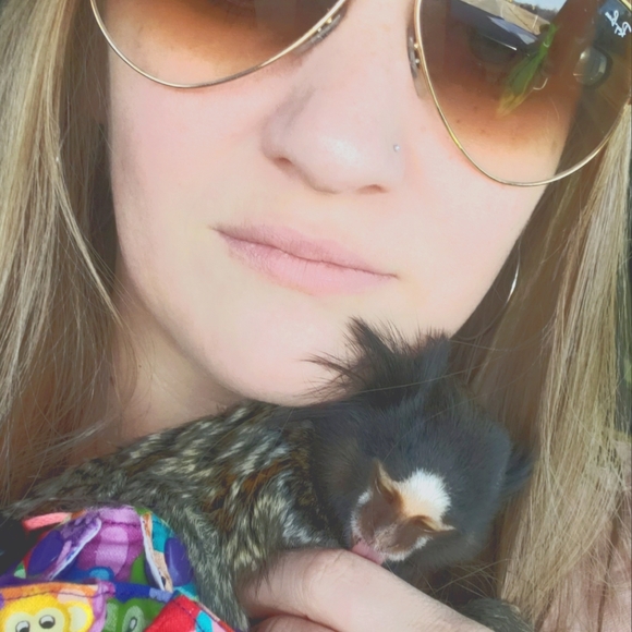 Meet your Posher, Sammi - Picture 1 of 1